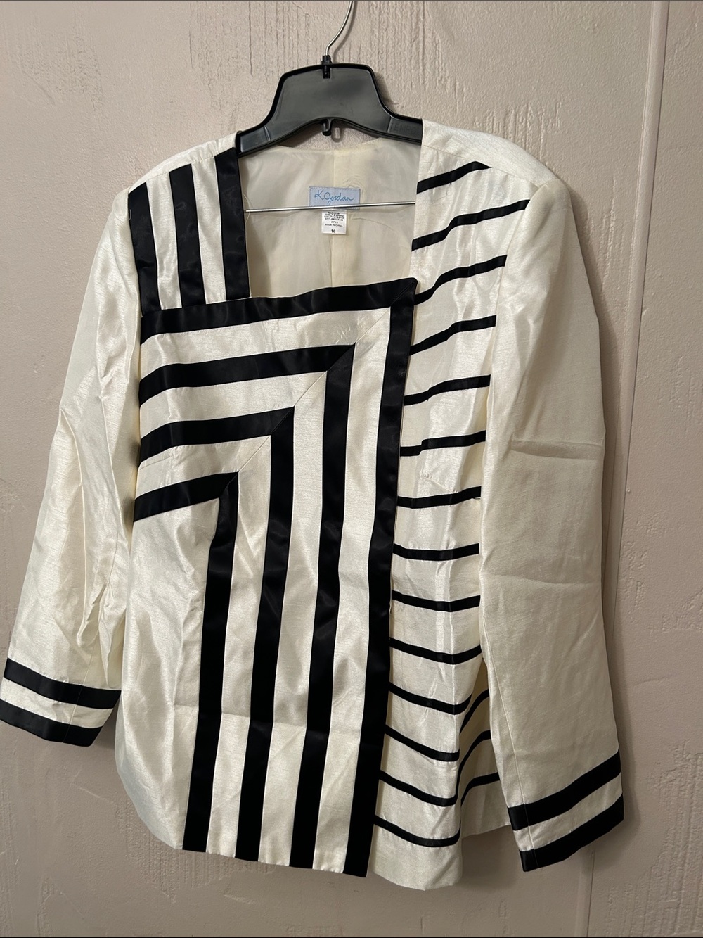 K Jordan Black & White Geometric Stripe Button-Down Top